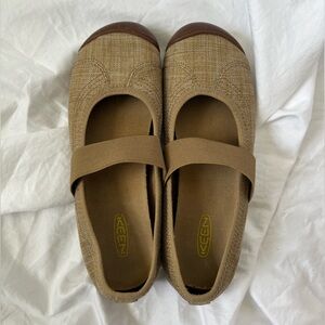 Keen Tan Mary Jane Slip-On Flats, Comfortable, Size 7, Excellent Condition
